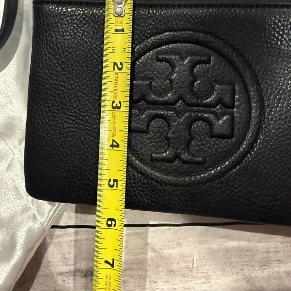 Tory Burch Black Leather Crossbody Bag - Picture 3 of 6